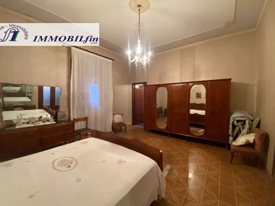 Immagine 17 di Palazzo in vendita  in Via Pietro Mascagni a Villabate