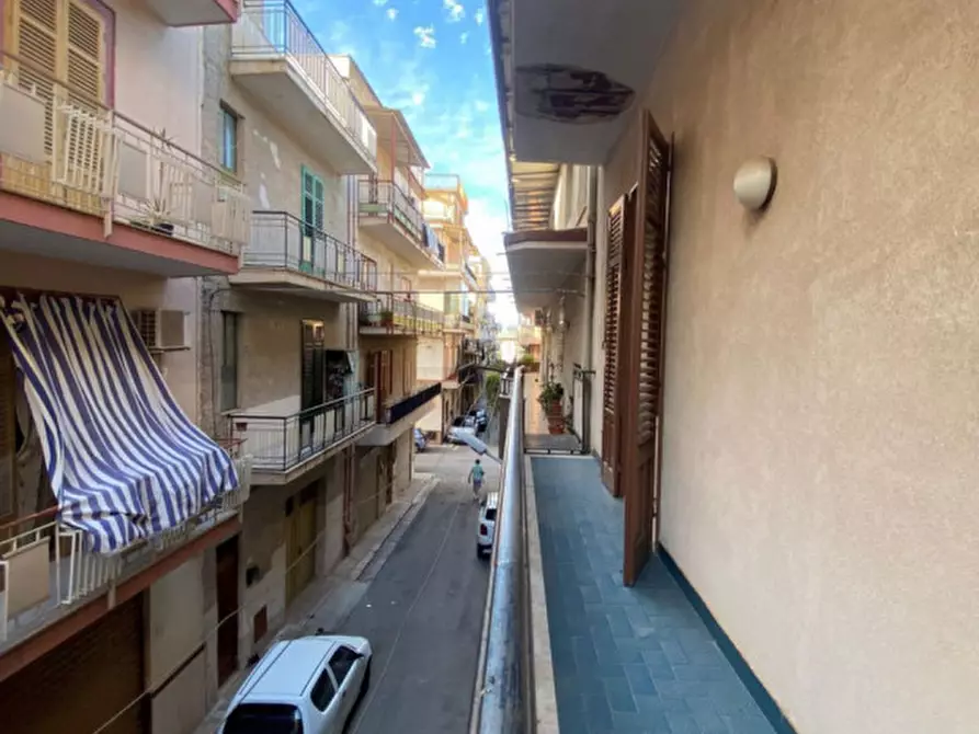 Immagine 28 di Palazzo in vendita  in Via Pietro Mascagni a Villabate