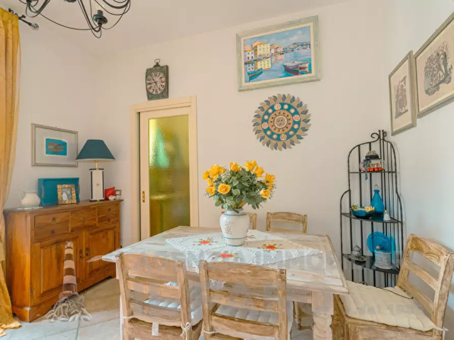 Immagine 7 di Casa trifamiliare in vendita  in Via Principe Amedeo 35 a La Maddalena
