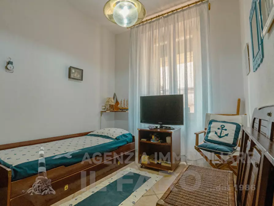 Immagine 13 di Casa bifamiliare in vendita  in Via Principe Amedeo 35 a La Maddalena