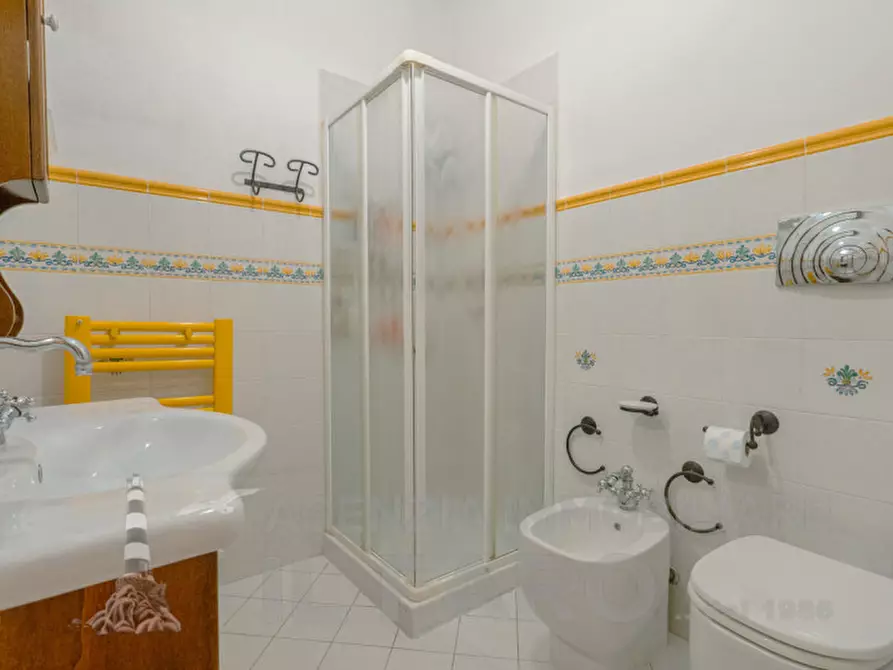Immagine 21 di Casa trifamiliare in vendita  in Via Principe Amedeo 35 a La Maddalena