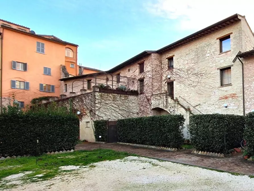 Immagine 4 di Cantina in vendita  in Via Antonio Gramsci, N. 50 a Foligno