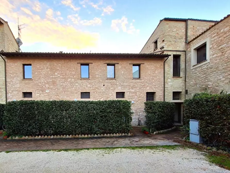 Immagine 6 di Cantina in vendita  in Via Antonio Gramsci, N. 50 a Foligno