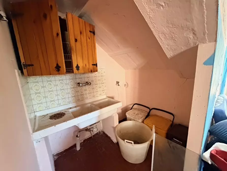 Immagine 10 di Rustico / casale in vendita  a Trecastelli