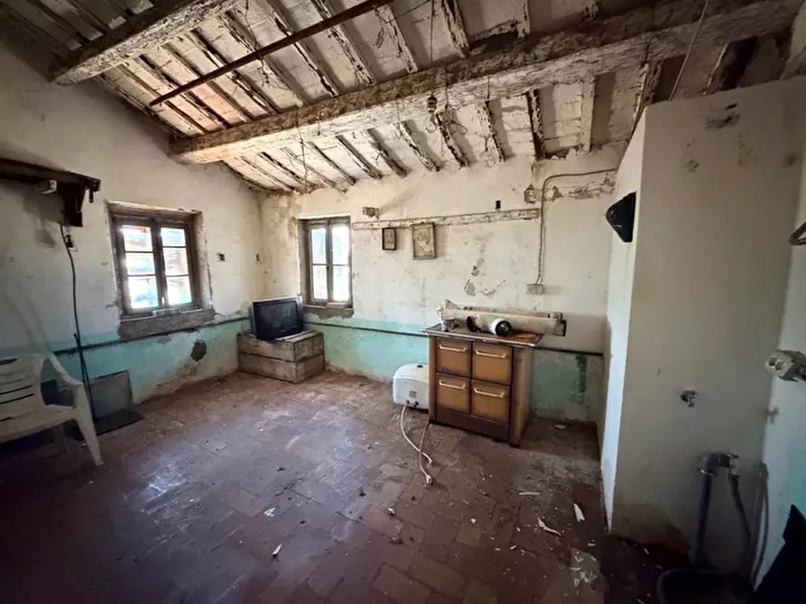 Immagine 13 di Rustico / casale in vendita  a Trecastelli