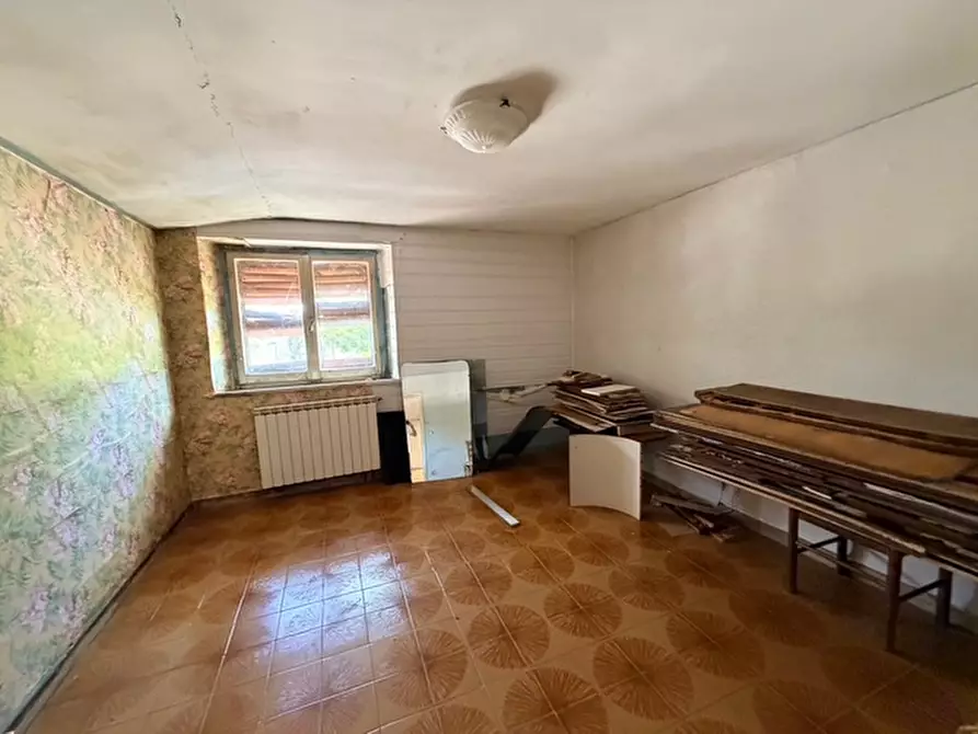 Immagine 17 di Rustico / casale in vendita  a Trecastelli