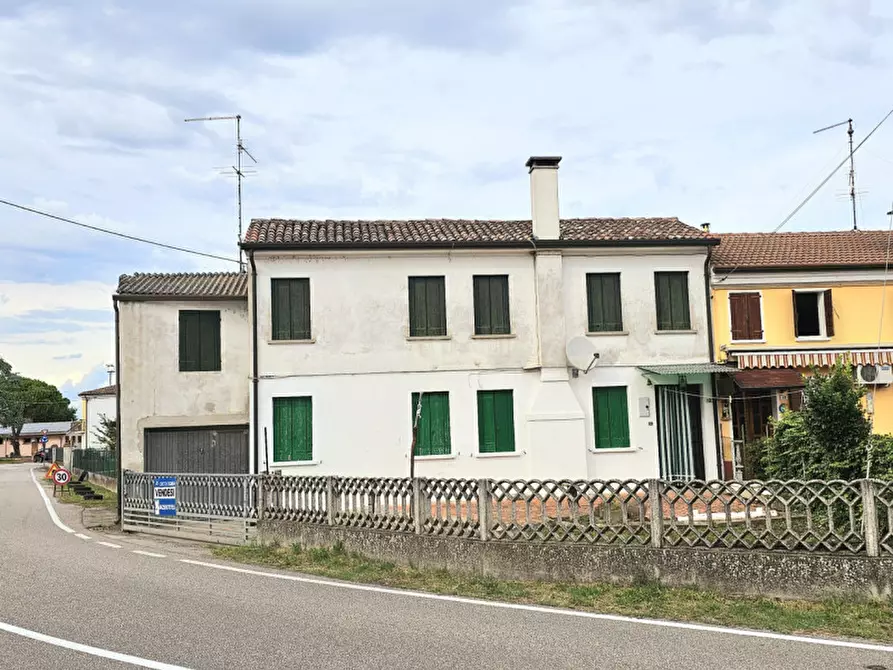 Immagine 1 di Casa bifamiliare in vendita  in VIA BRUSCHETTA a Megliadino San Vitale