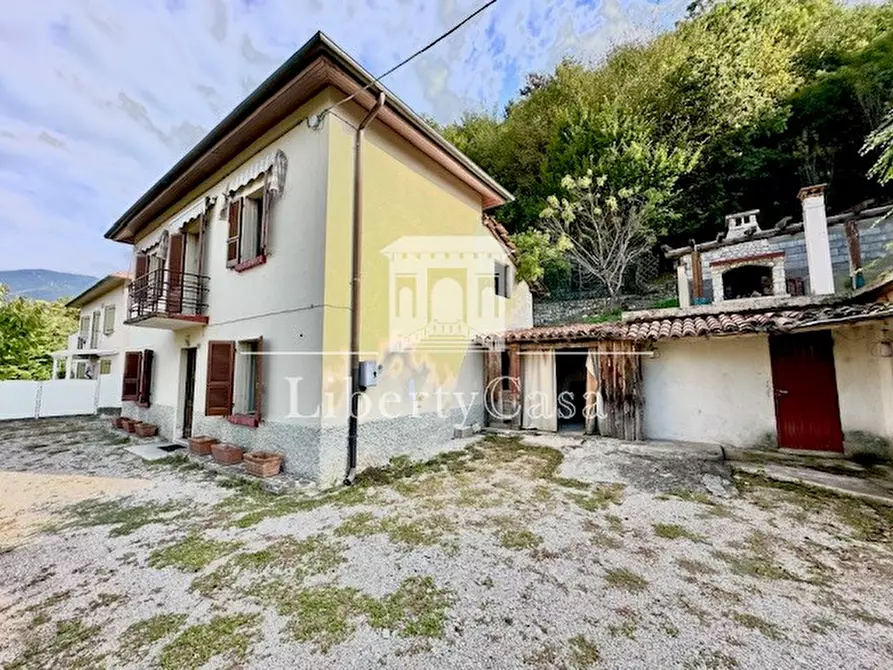 Immagine 2 di Villa in vendita  in Via San Michele a Gardone Riviera