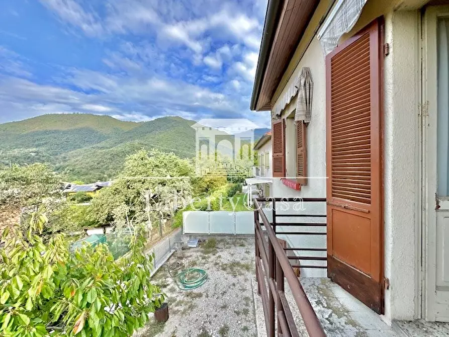 Immagine 5 di Villa in vendita  in Via San Michele a Gardone Riviera