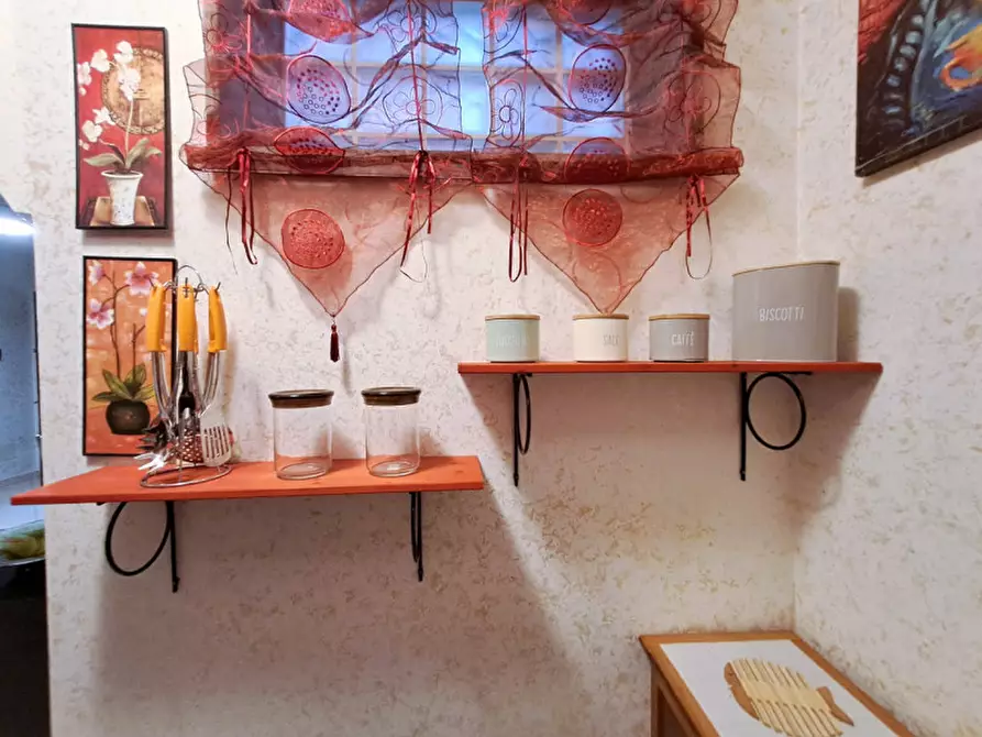 Immagine 11 di Appartamento in vendita  a Passignano Sul Trasimeno