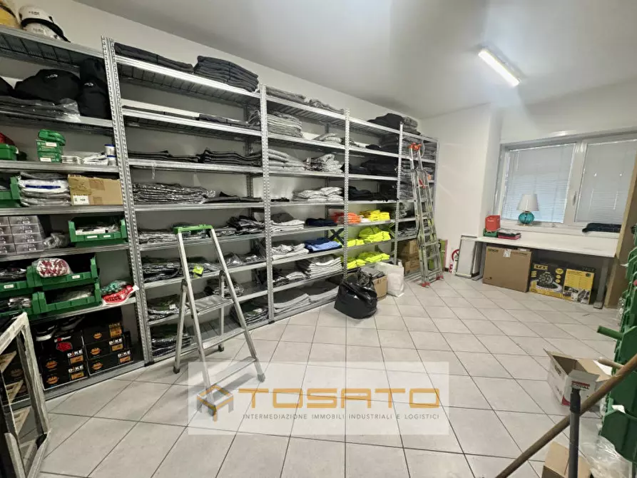 Immagine 8 di Capannone industriale in vendita  a Bovolone