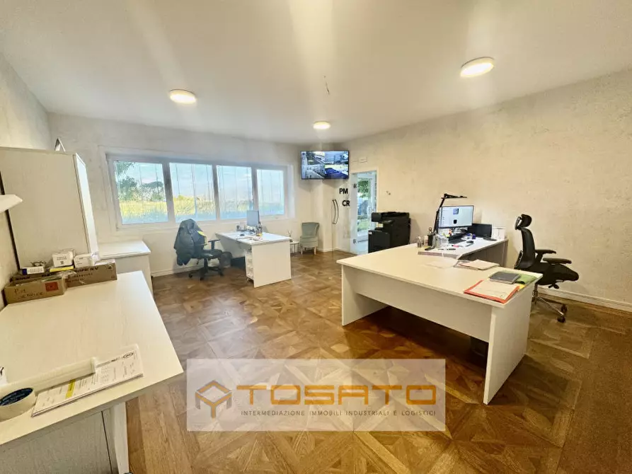 Immagine 20 di Capannone industriale in vendita  a Bovolone