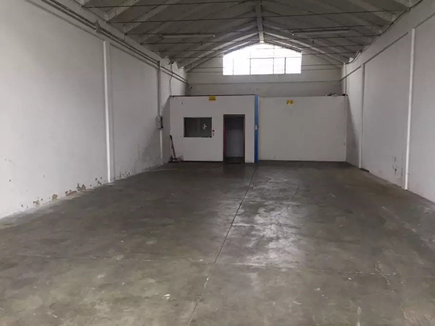Immagine 2 di Capannone industriale in affitto  in Via REgina Pacis a Sassuolo