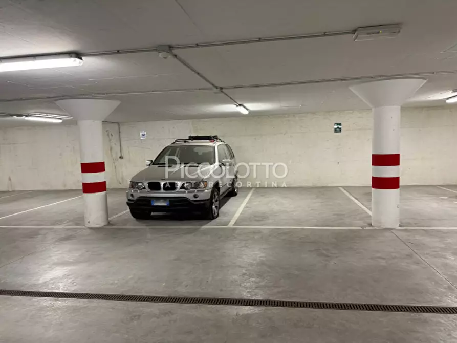 Immagine 6 di Posto auto in vendita  in Via Olimpia a Cortina D'ampezzo