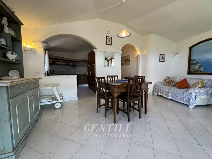 Immagine 4 di Villa in vendita  a Arzachena