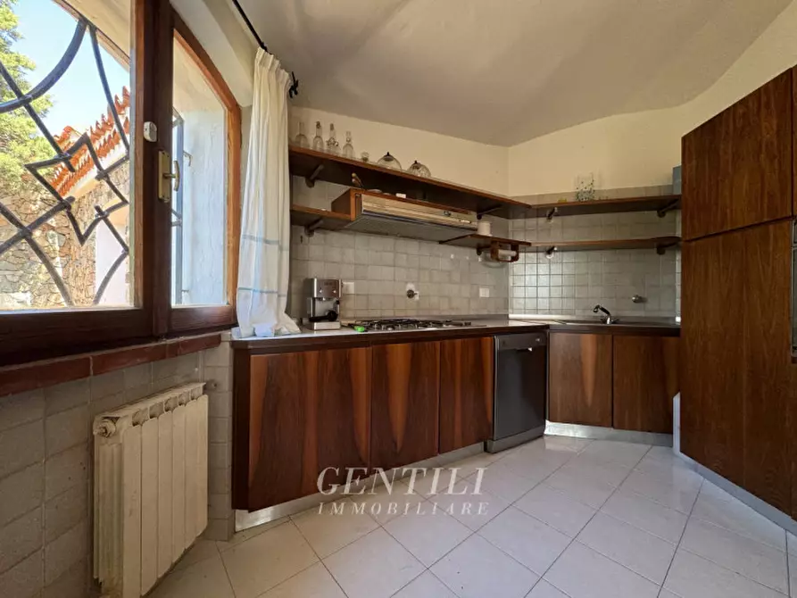 Immagine 5 di Villa in vendita  a Arzachena