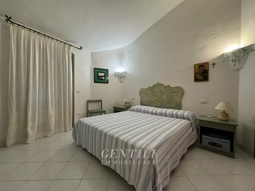 Immagine 7 di Villa in vendita  a Arzachena