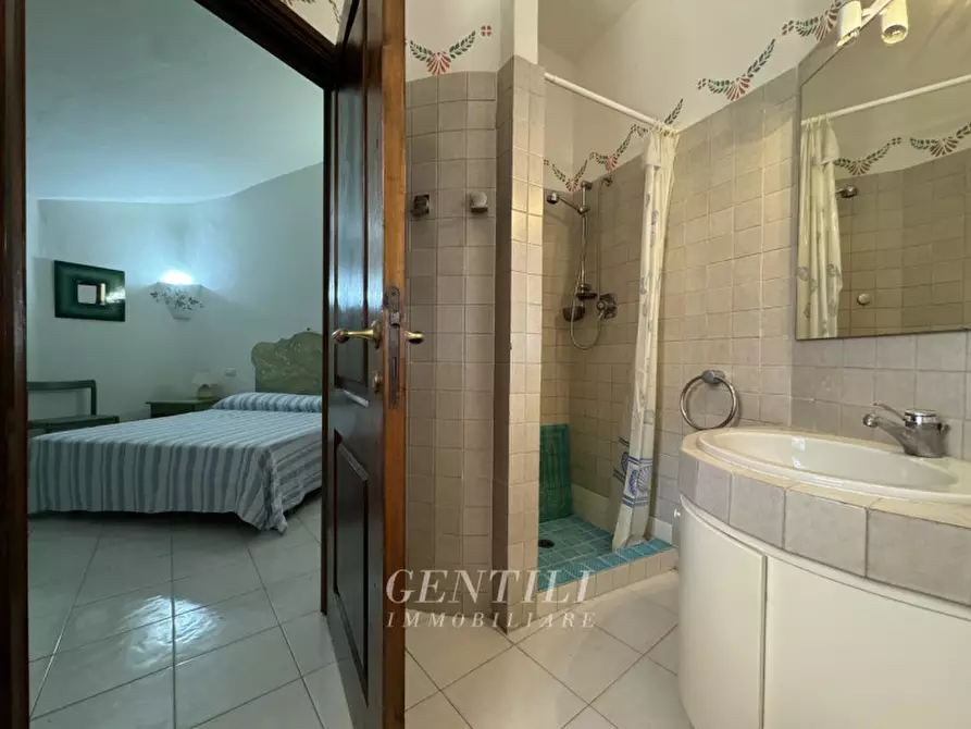 Immagine 9 di Villa in vendita  a Arzachena