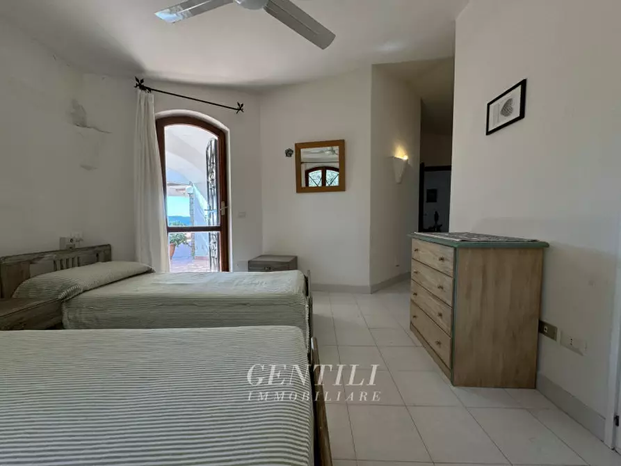 Immagine 13 di Villa in vendita  a Arzachena