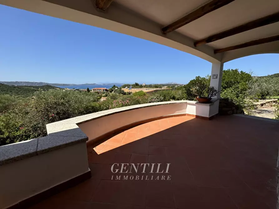 Immagine 14 di Villa in vendita  a Arzachena