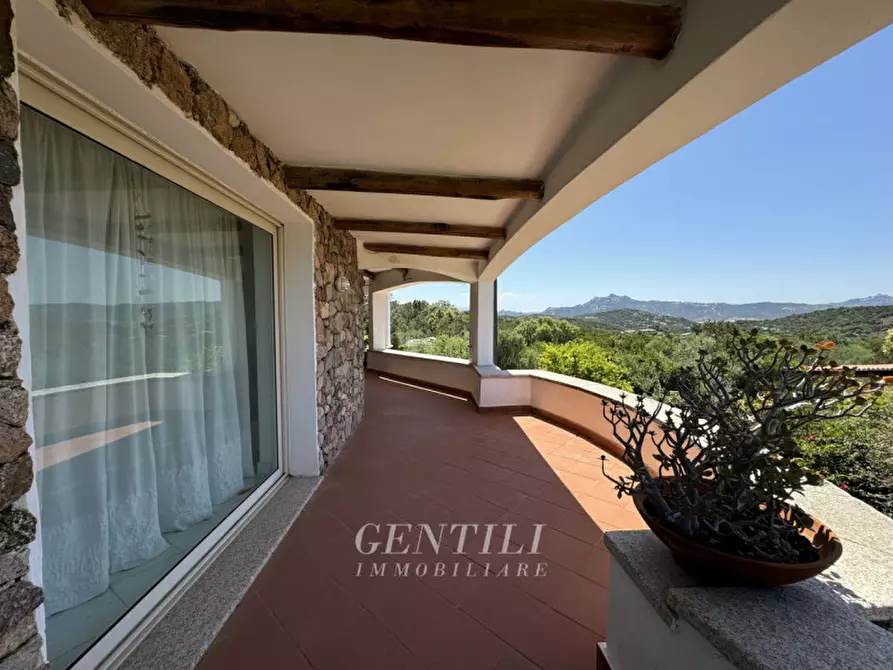 Immagine 19 di Villa in vendita  a Arzachena