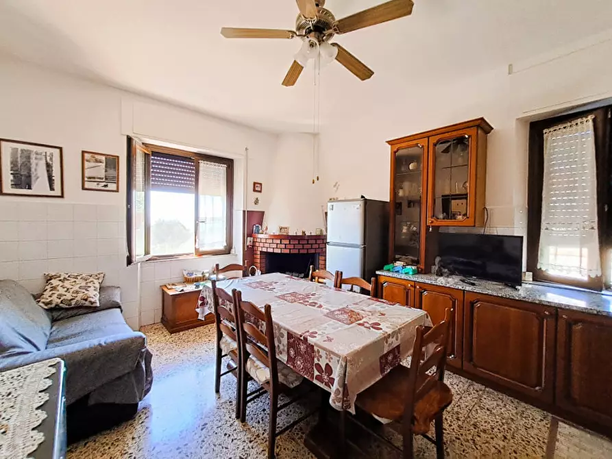 Immagine 4 di Villetta a schiera in vendita  a Passignano Sul Trasimeno