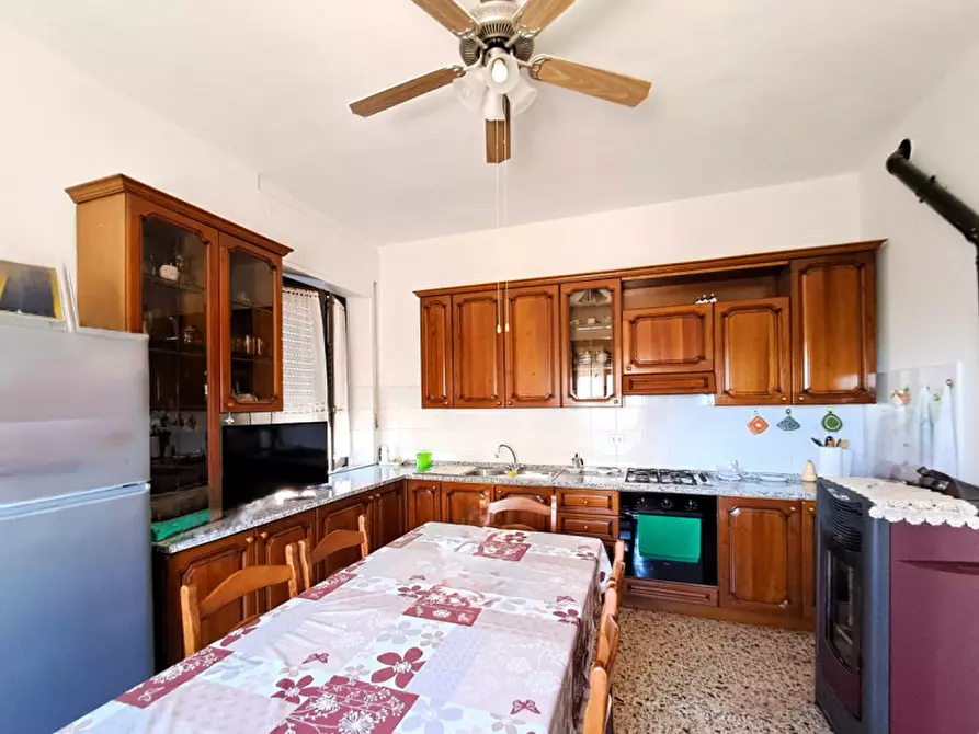 Immagine 5 di Villetta a schiera in vendita  a Passignano Sul Trasimeno