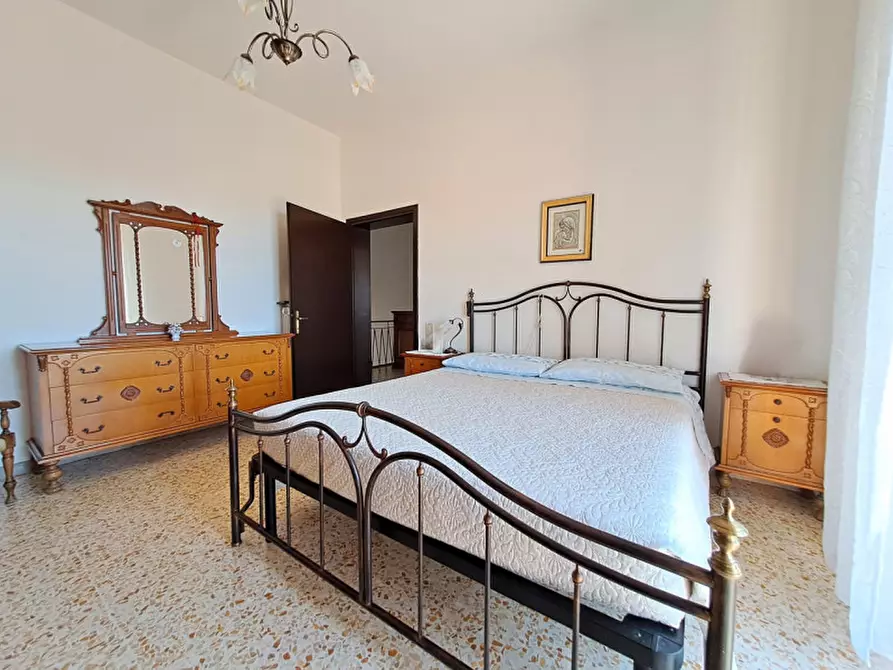 Immagine 7 di Villetta a schiera in vendita  a Passignano Sul Trasimeno