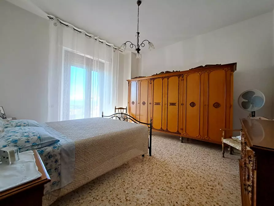 Immagine 10 di Villetta a schiera in vendita  a Passignano Sul Trasimeno