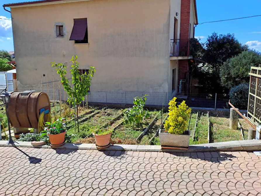 Immagine 12 di Villetta a schiera in vendita  a Passignano Sul Trasimeno