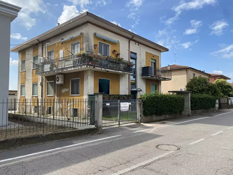 Immagine 1 di Appartamento in vendita  in Via Poiani 23 a Villafranca Di Verona