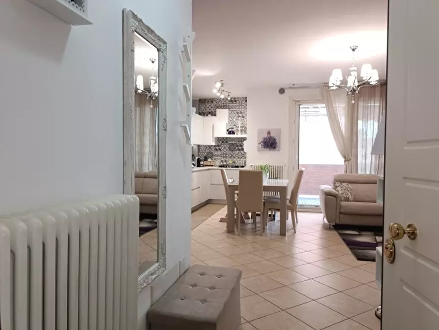 Immagine 4 di Appartamento in vendita  in via martiri della libertà a Venezia