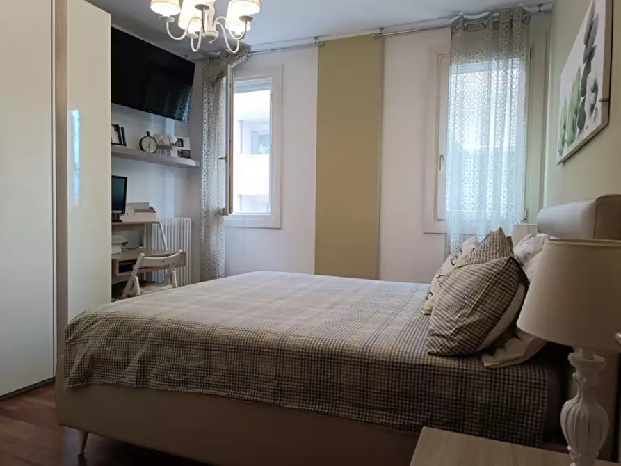 Immagine 21 di Appartamento in vendita  in via martiri della libertà a Venezia