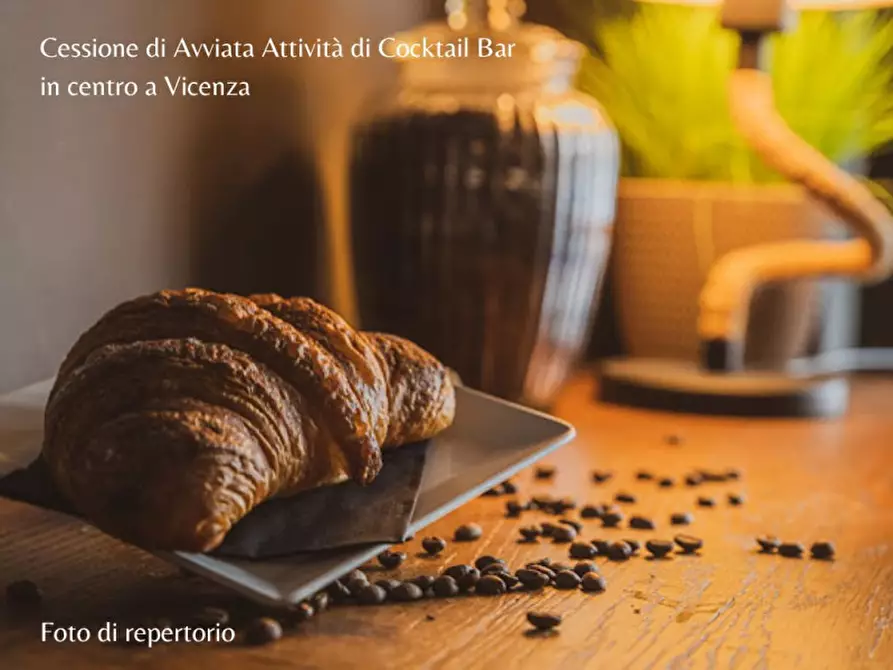 Immagine 10 di Attività commerciale in vendita  in Piazza dei Signori a Vicenza