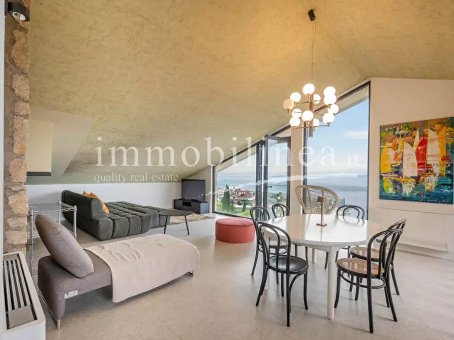 Immagine 2 di Attico in vendita  in Via Cesare Lombroso 17 a Torri Del Benaco