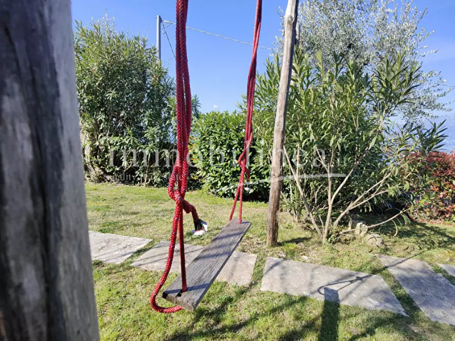 Immagine 7 di Attico in vendita  in Via Cesare Lombroso 17 a Torri Del Benaco