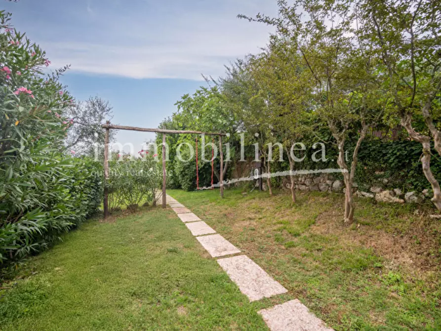 Immagine 9 di Attico in vendita  in Via Cesare Lombroso 17 a Torri Del Benaco