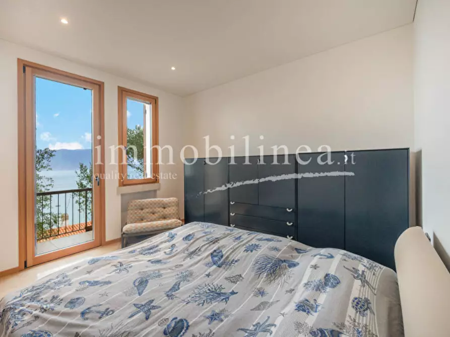 Immagine 23 di Attico in vendita  in Via Cesare Lombroso 17 a Torri Del Benaco