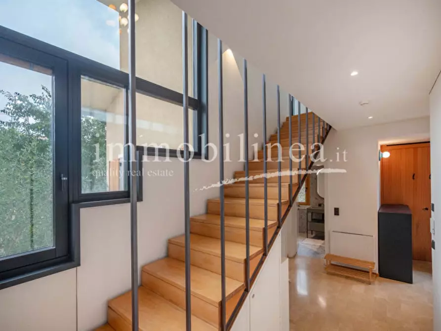 Immagine 27 di Attico in vendita  in Via Cesare Lombroso 17 a Torri Del Benaco