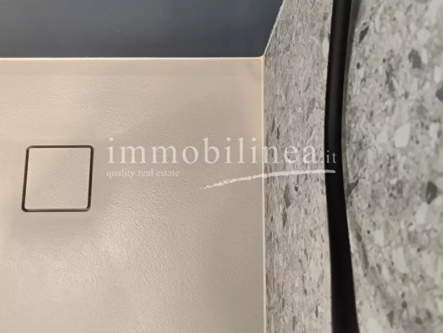 Immagine 61 di Attico in vendita  in Via Cesare Lombroso 17 a Torri Del Benaco