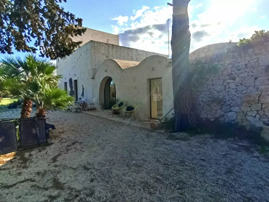 Immagine 8 di Rustico / casale in vendita  a Ostuni