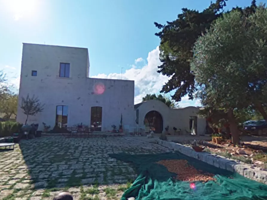 Immagine 14 di Rustico / casale in vendita  a Ostuni