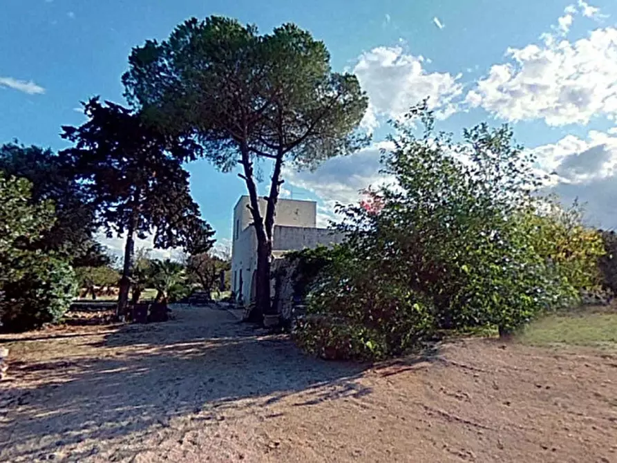 Immagine 17 di Rustico / casale in vendita  a Ostuni