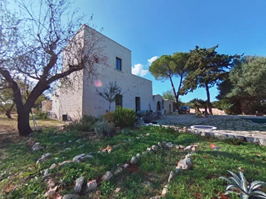 Immagine 18 di Rustico / casale in vendita  a Ostuni