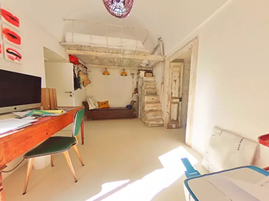 Immagine 37 di Rustico / casale in vendita  a Ostuni