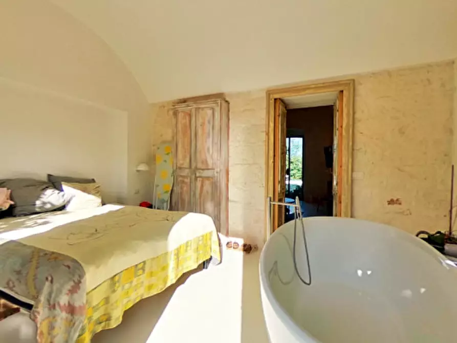 Immagine 45 di Rustico / casale in vendita  a Ostuni