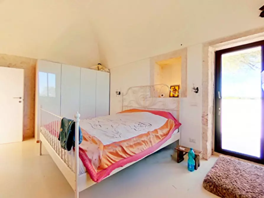 Immagine 52 di Rustico / casale in vendita  a Ostuni