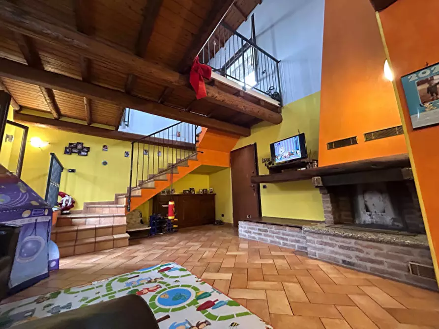 Immagine 8 di Villa in vendita  a Garlasco