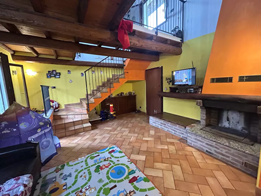 Immagine 9 di Villa in vendita  a Garlasco