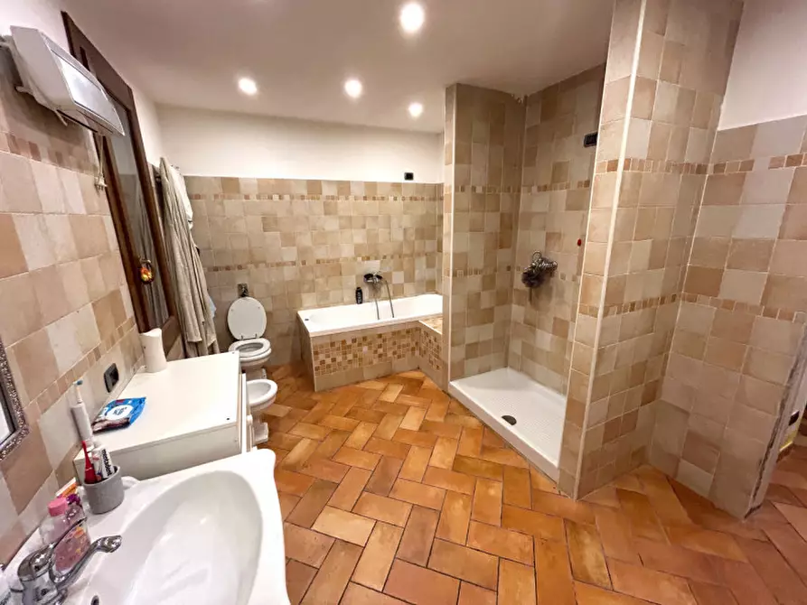 Immagine 23 di Villa in vendita  a Garlasco